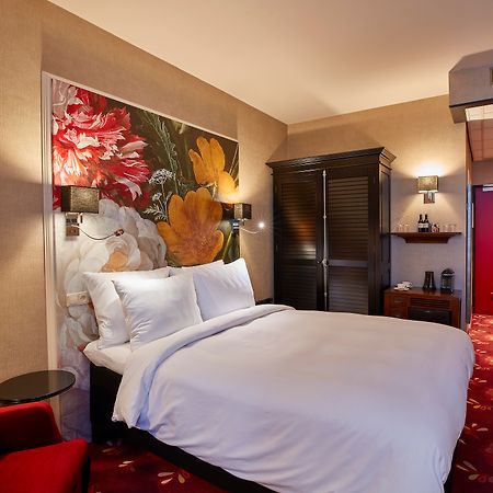 Carlton Ambassador Hotel Hága Szoba fotó